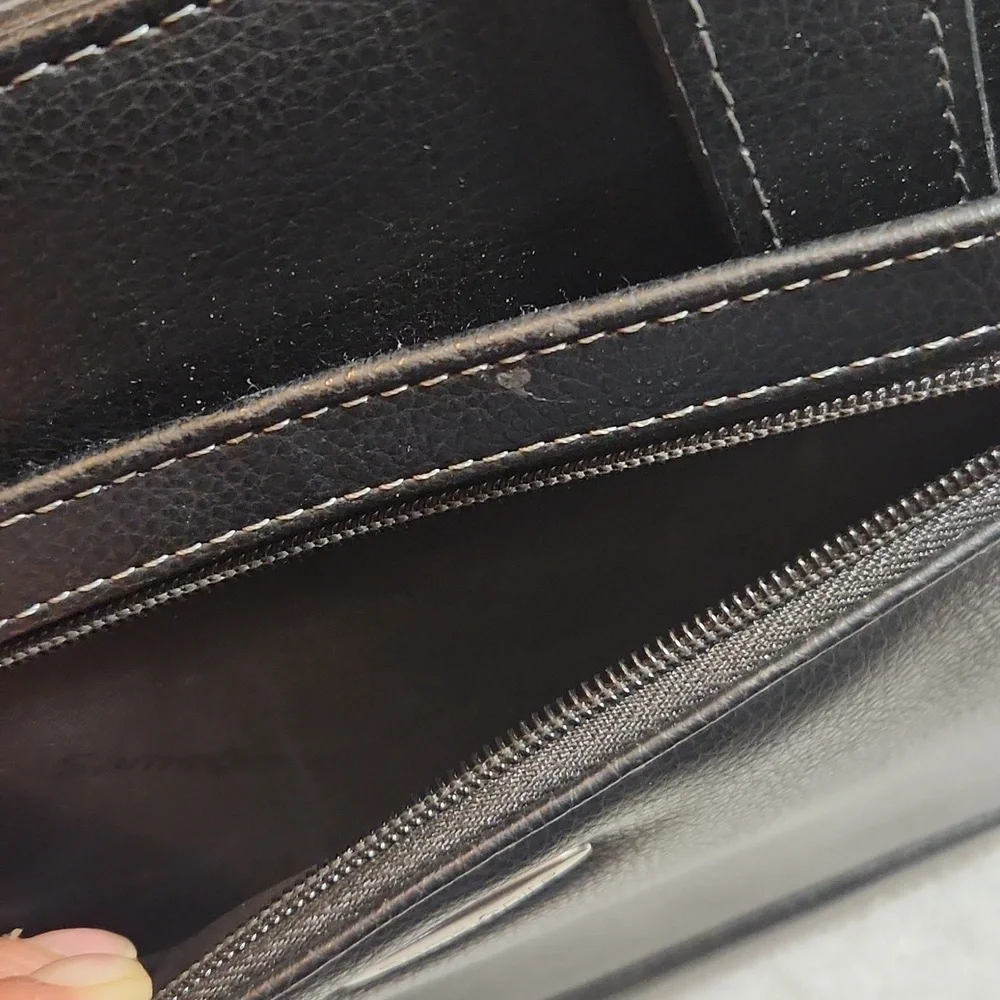 Samsonite black faux leather laptop tablet bag
